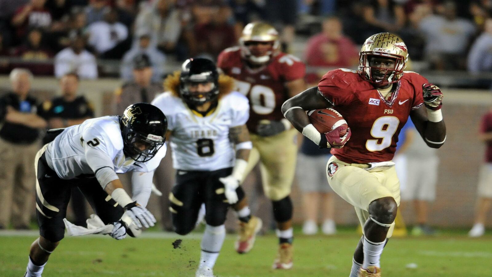 cheats/2014/10/28/karlos-williams-probed-in-domestic-abuse/141028-karlos-williams-cheat_t5s0dk