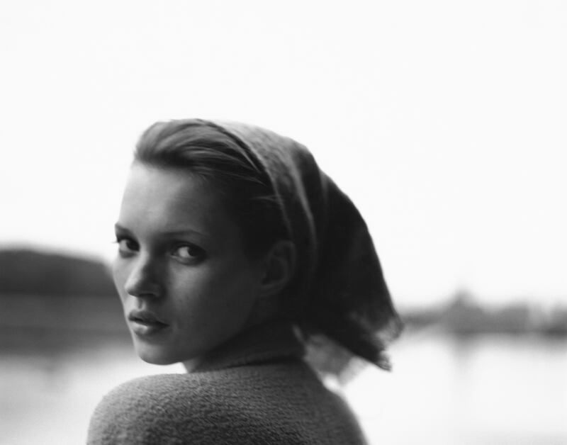 galleries/2012/11/15/kate-the-kate-moss-book-published-by-rizzoli-photos/14kate-moss3_pvbg3i