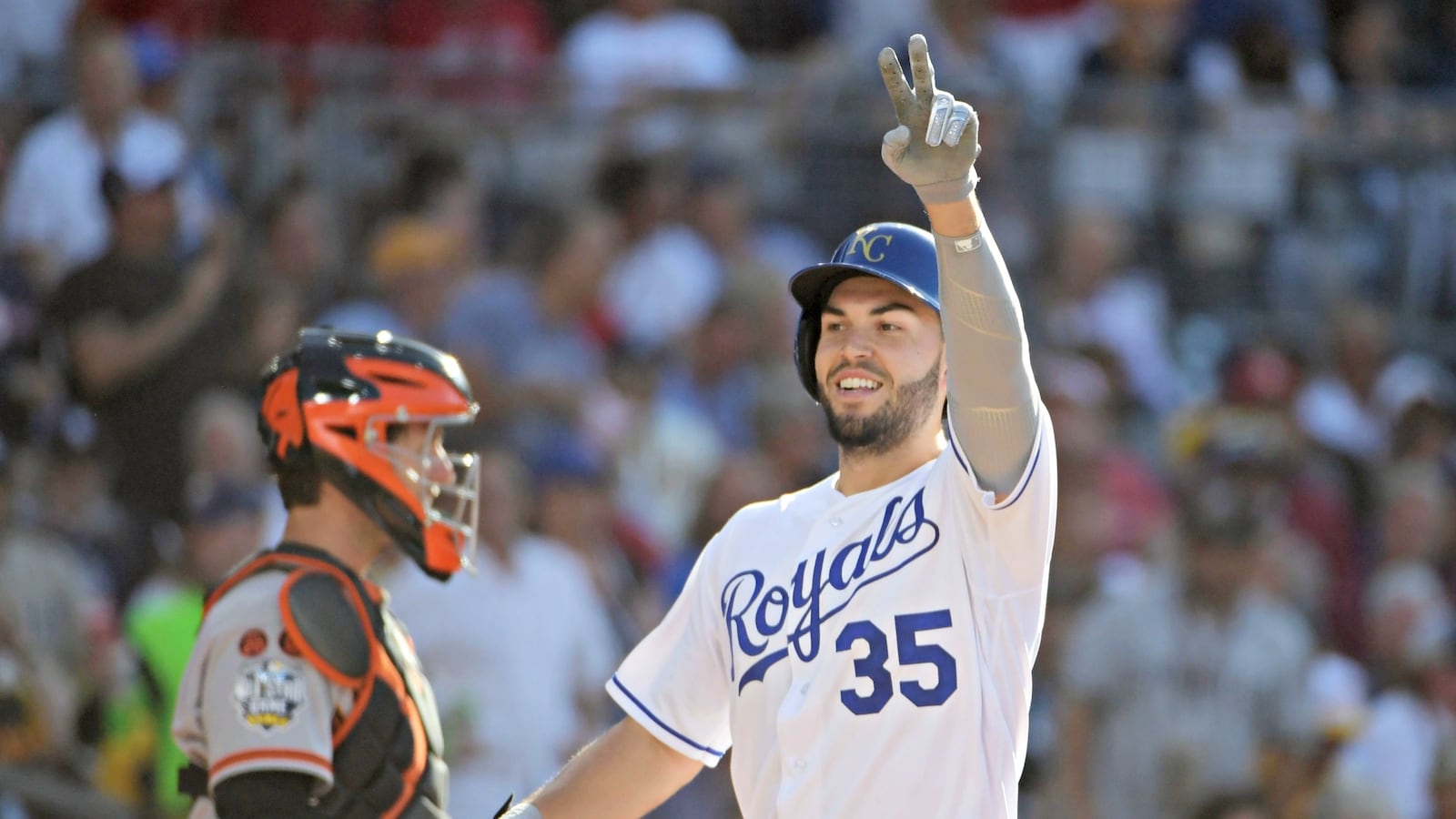 cheats/2016/07/13/american-league-wins-all-star-game/160713-hosmer-allstar-cheat_kt6f59