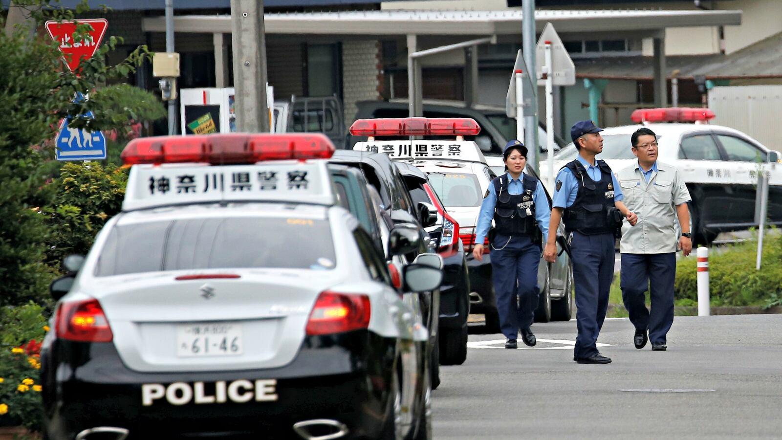 cheats/2016/07/25/at-least-15-dead-in-japan-knife-attack/160725-japan-stabbing-cheat_plfand