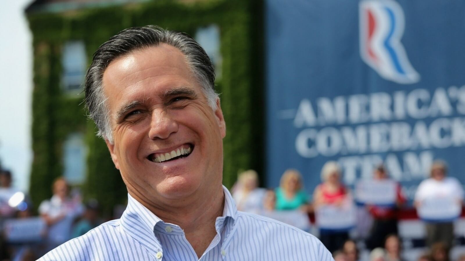 cheats/2012/08/24/romney-cracks-birther-joke/romney-birther-joke-cheat_rkijqs