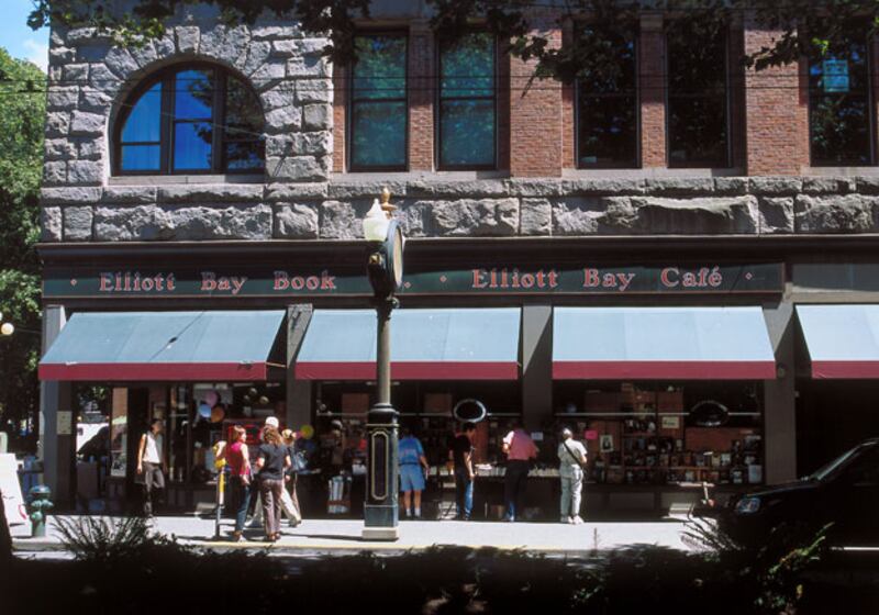 galleries/2010/02/22/america-reads/america-reads---seattle_frhch6