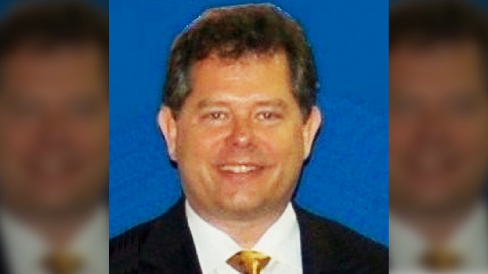 220307-david-schamnes-tease-01_epueio