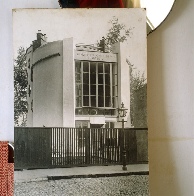 galleries/2013/03/22/omg-i-want-this-house-moscow-photos/130321-omghouse7_nndrwv