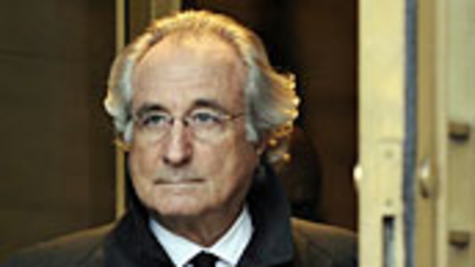 articles/2009/01/28/dear-madoff-victims-give-us-your-money/sarlin-madoff_12118_lnbvuu
