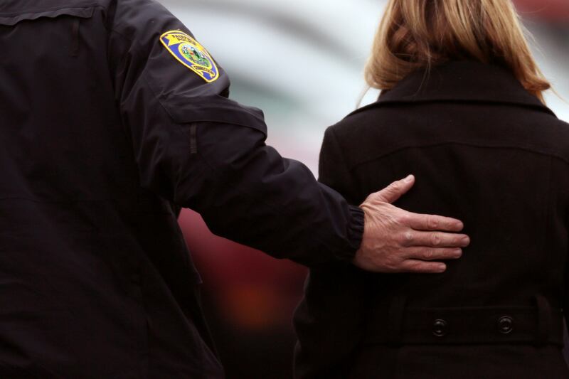galleries/2012/12/17/newtown-funerals-the-faces-of-grief-photos/17shooting-funeral8_hpvxvf