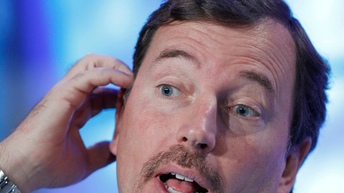 cheats/2012/05/03/yahoo-admits-mistake-on-ceo-s-bio/scott-thompson-yahoo-ceo-cheat_bnj1kw