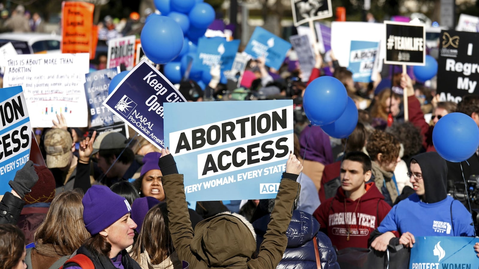 cheats/2016/06/27/supreme-court-texas-abortion/160627-scotus-abortion-ruling-cheat_hnxi5e