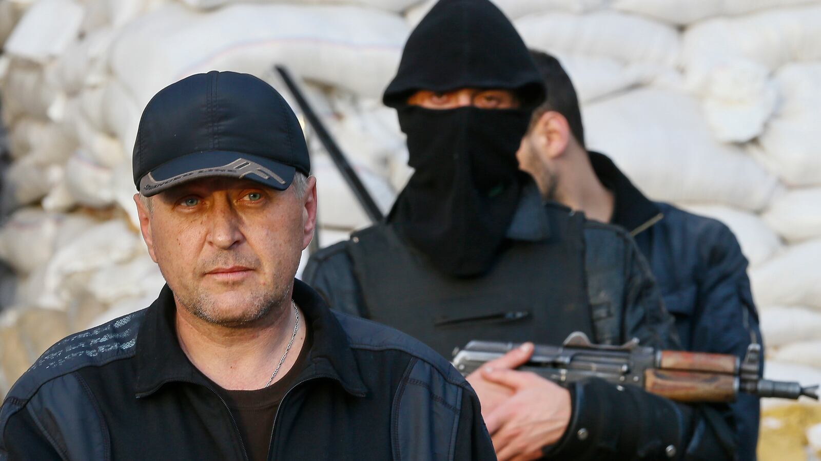 articles/2014/04/22/russia-s-partisans-imposing-their-rule-in-east-ukraine/140422-ukraine-dettmer-tease_bekvhx