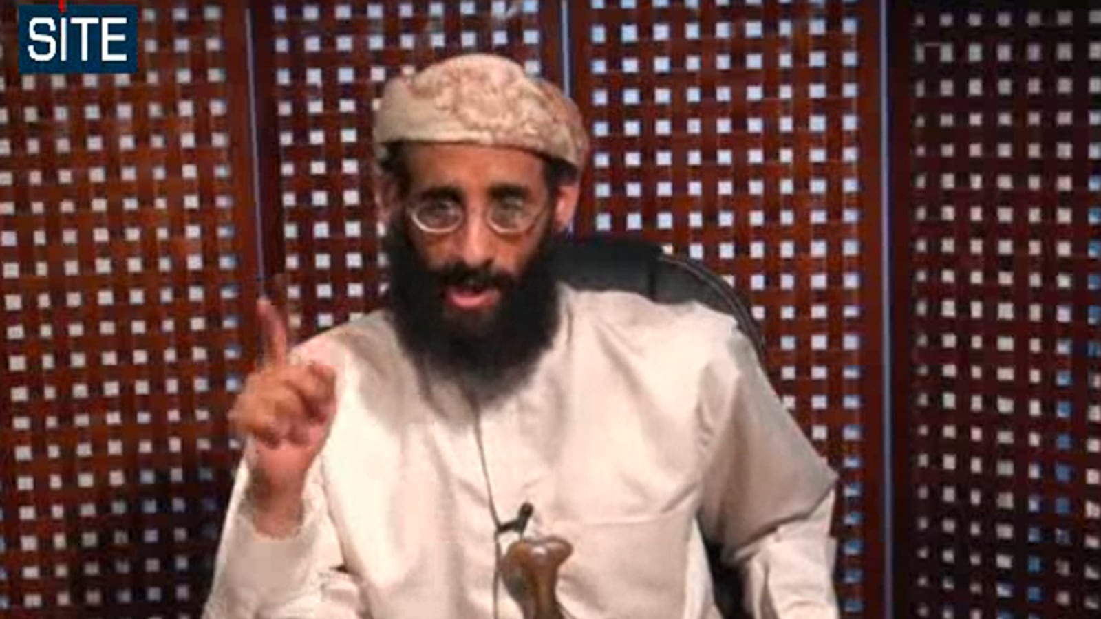 cheats/2011/10/08/memo-questioned-legality-of-awlaki-kill/al-awlaki-retaliation-cheat_zcgjgq