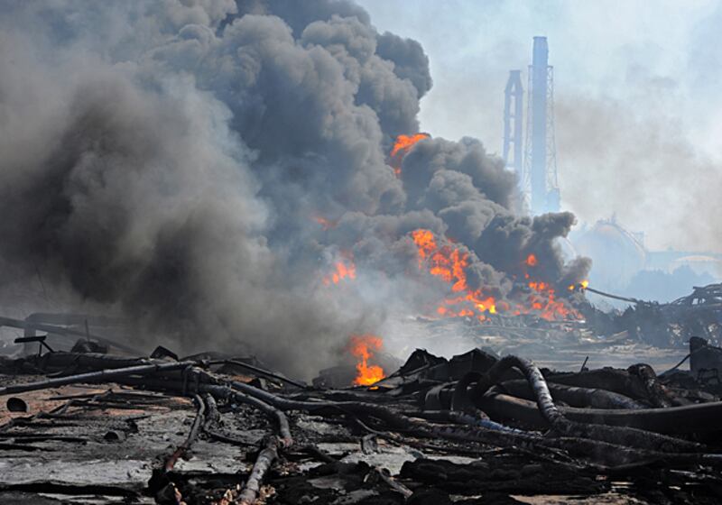 galleries/2011/03/11/quake-tsunami-hit-japan/japan-update-2_zreqak