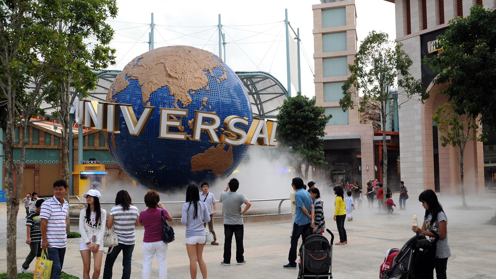 cheats/2014/10/14/universal-plans-3b-beijing-theme-park/141014-universal-studios-cheat_iir0hs