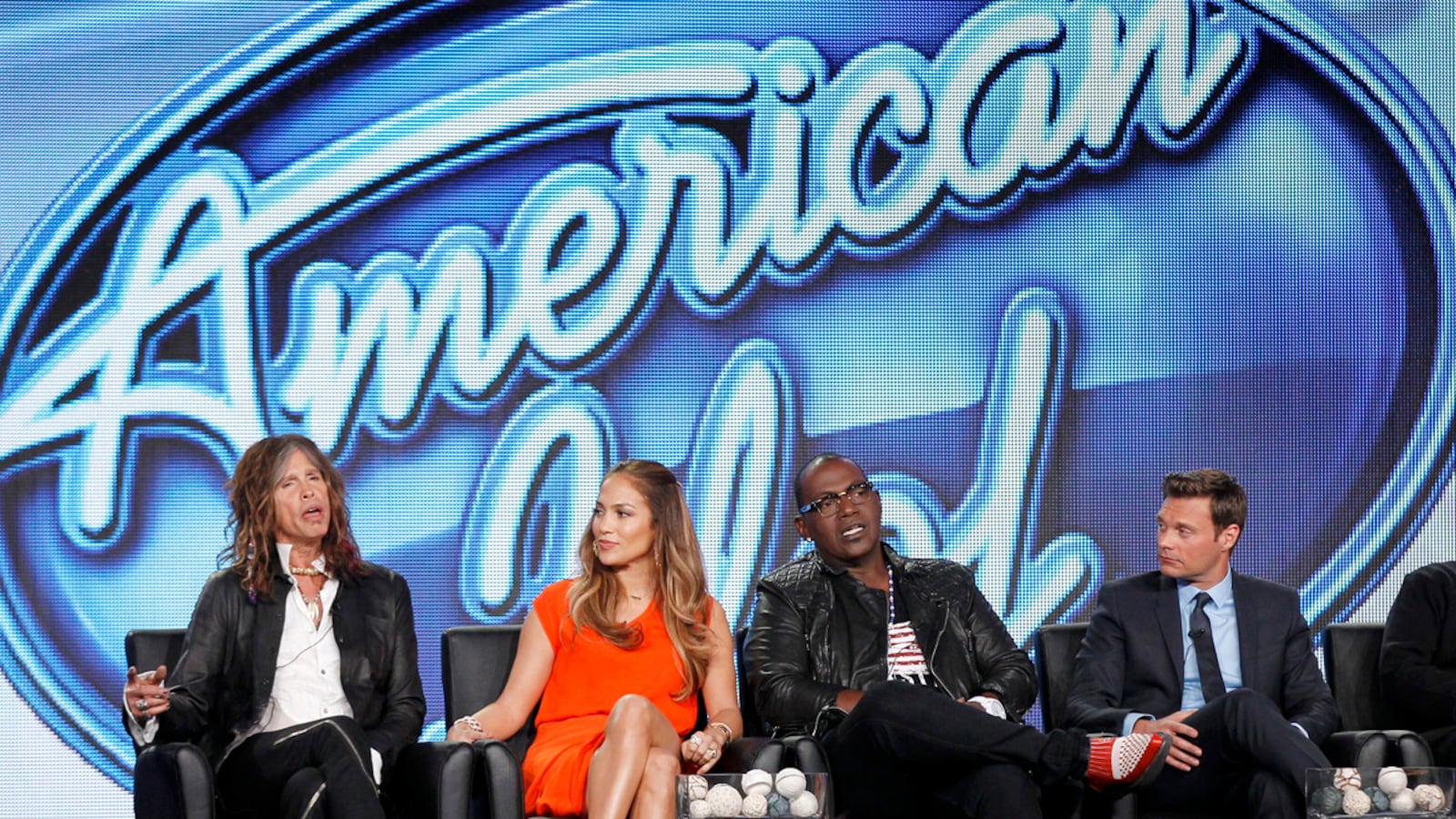 cheats/2012/01/19/idol-ratings-plummet/american-idol-ratings-cheat_ty3d2w