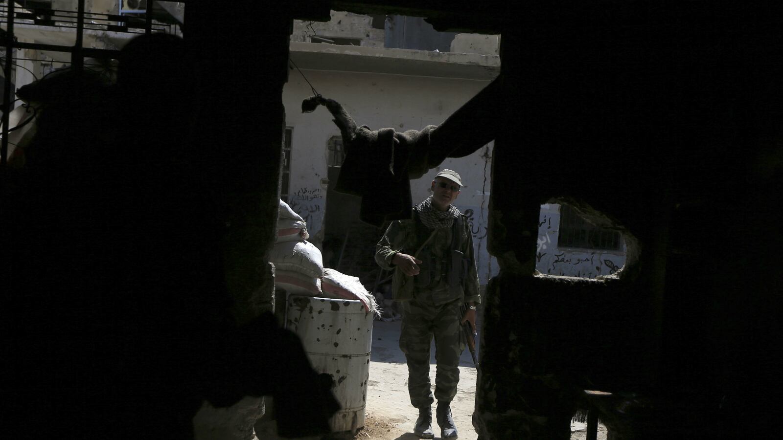 cheats/2015/11/05/syrian-rebels-used-chemical-weapons/151105-chemical-weapons-syria-rebels-cheat_yzfukw