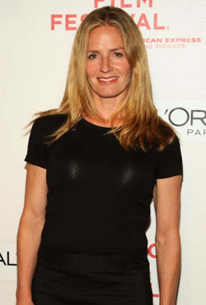 galleries/2010/01/14/chicks-at-46/chic-at-46---elisabeth-shue_pq9m0i