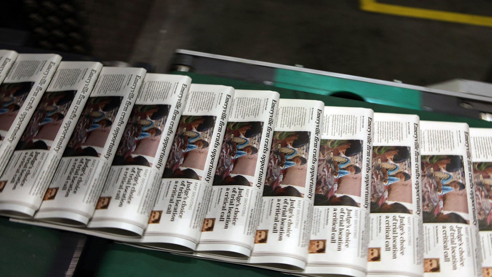 articles/2014/02/20/what-is-the-news-whatever-alain-de-botton-thinks-it-is/140219-news-botton-herritt-tease_msdnrq