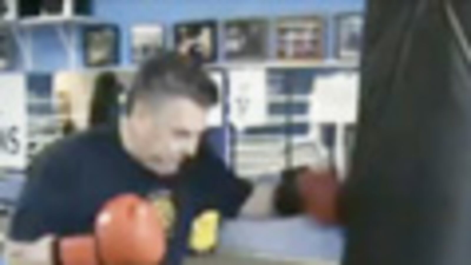 videos/2009/04/16/pete-king-will-fight-for-you/pete-king-boxing_22673_cigaxq