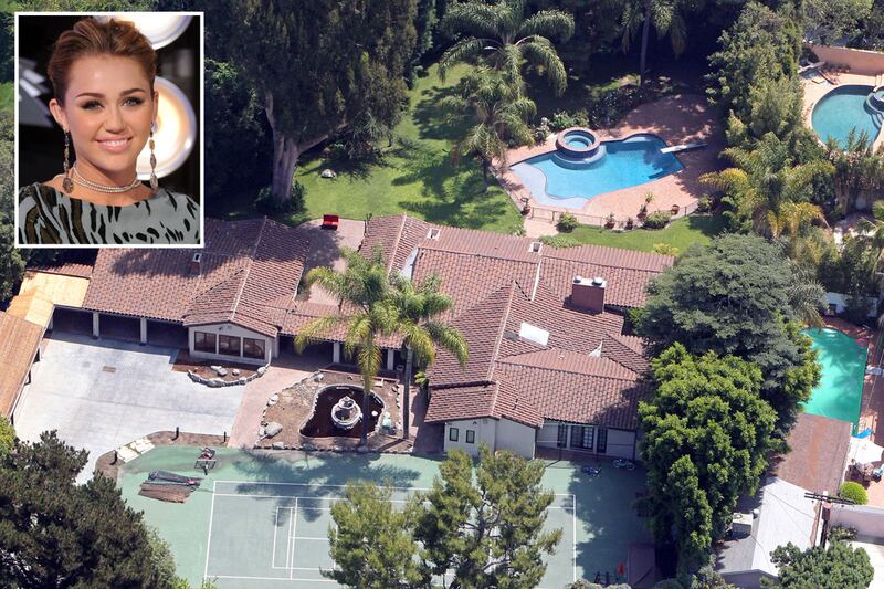 galleries/2011/10/07/frances-bean-cobain-miley-cyrus-and-more-teen-celebs-mansions-photos/teen-mansions-miley-cyrus_cxahuk