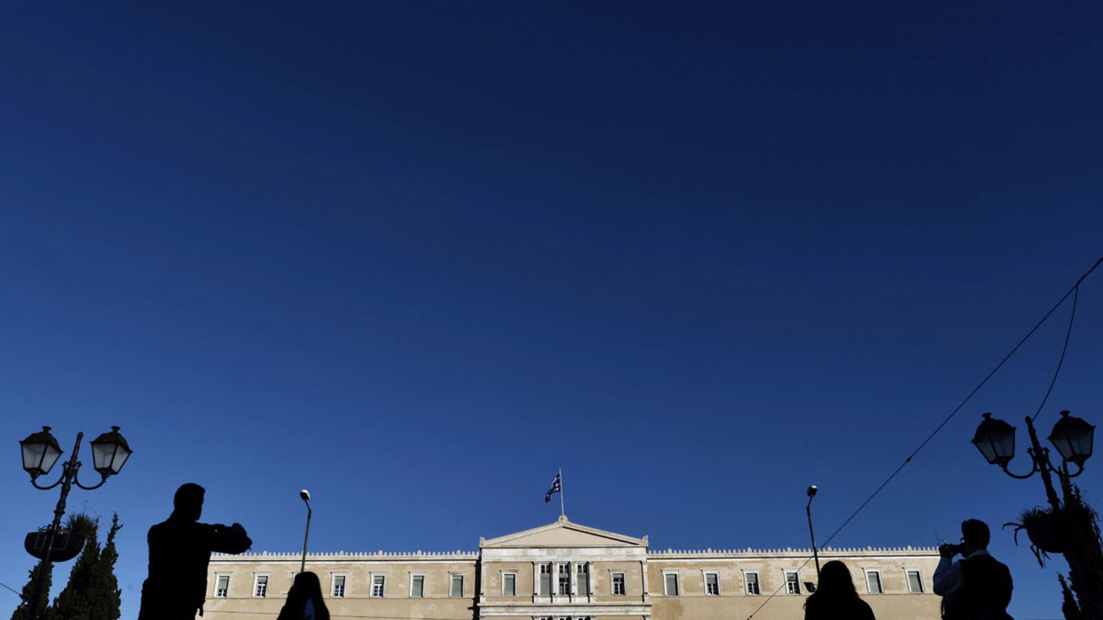 cheats/2014/12/29/greece-forced-to-hold-snap-elections/141229-greek-elections-cheat_qzxjmf