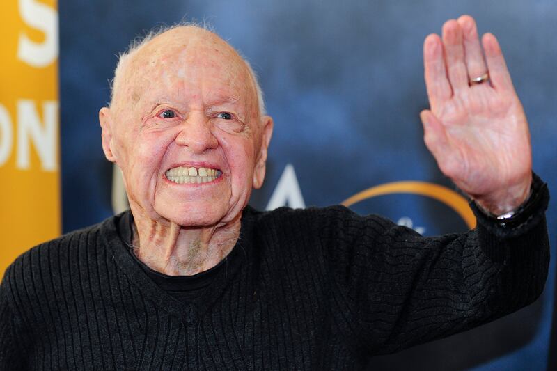 galleries/2015/07/14/the-broke-and-famous-celebrities-who-have-gone-bankrupt/150714-celeb-bankruptcy-09_hyxrfz