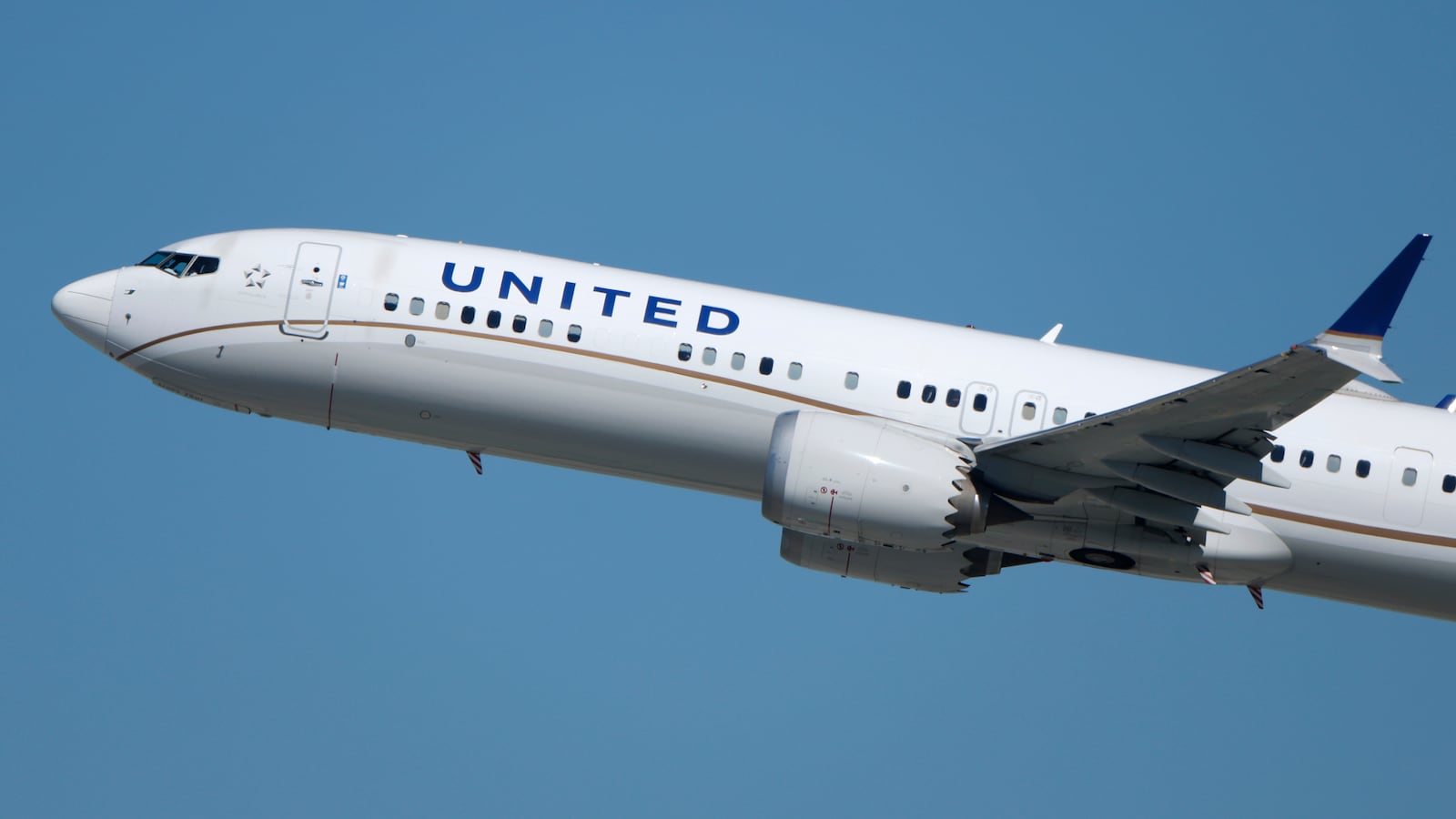 Boeing 737.