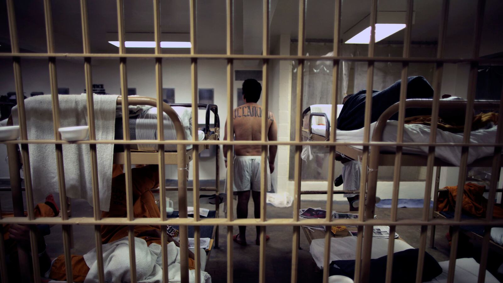 cheats/2015/08/16/tn-inmates-allege-they-worked-for-free/140916-prison-growth-cheat_f0rxes
