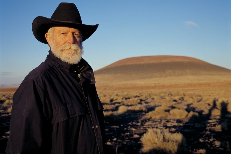 articles/2013/05/26/james-turrell-looking-back-at-50-years-of-illuminating-light-as-art/130524-turrell-crater-tease_r2qvsc