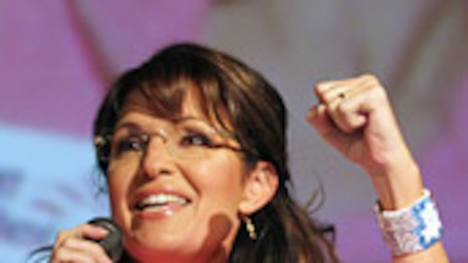 articles/2011/05/27/sarah-palin-queen-of-right-wing-reaction/tomasky-palin_183783_ndq6u6