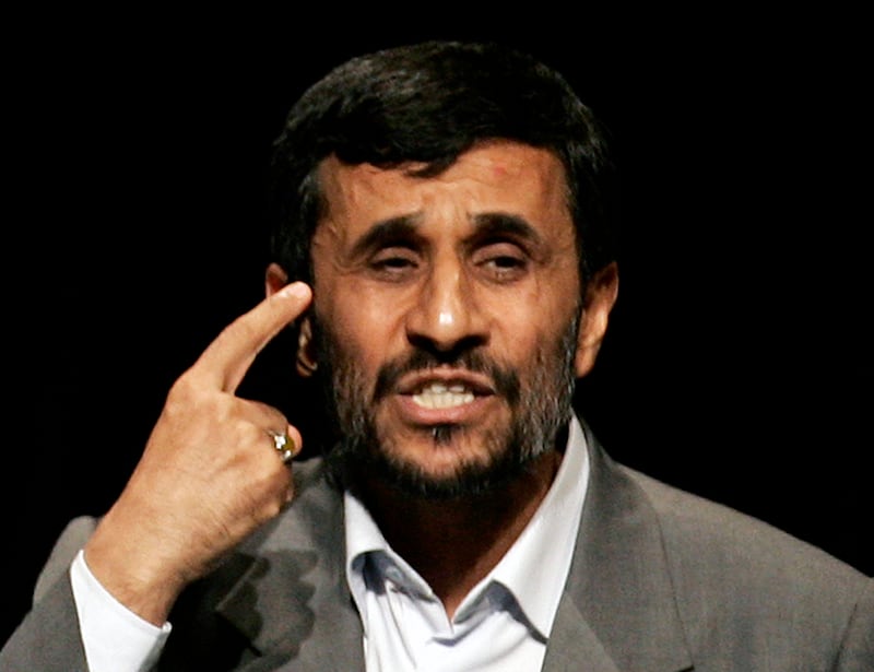 Iranian President Mahmoud Ahmadinejad speaks at Columbia University in New York, September 24, 2007. Ahmadinejad reiterated on Monday that his country's nuclear program was for peaceful purposes and not to develop weapons.   REUTERS/Shannon Stapleton (UNITED STATES)