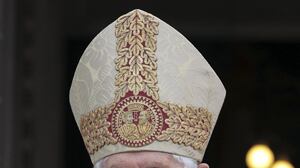 cheats/2011/01/24/pope-gives-blessing-to-facebook/pope-apologizes-for-abuse-in-uk_h8bopl