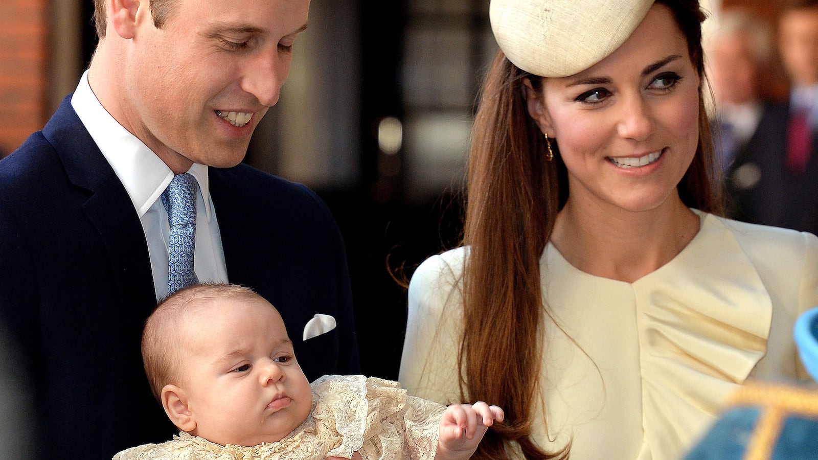 articles/2013/10/24/the-official-prince-george-christening-photos-are-in/131024-official-christening-photo-tease_re3ezf
