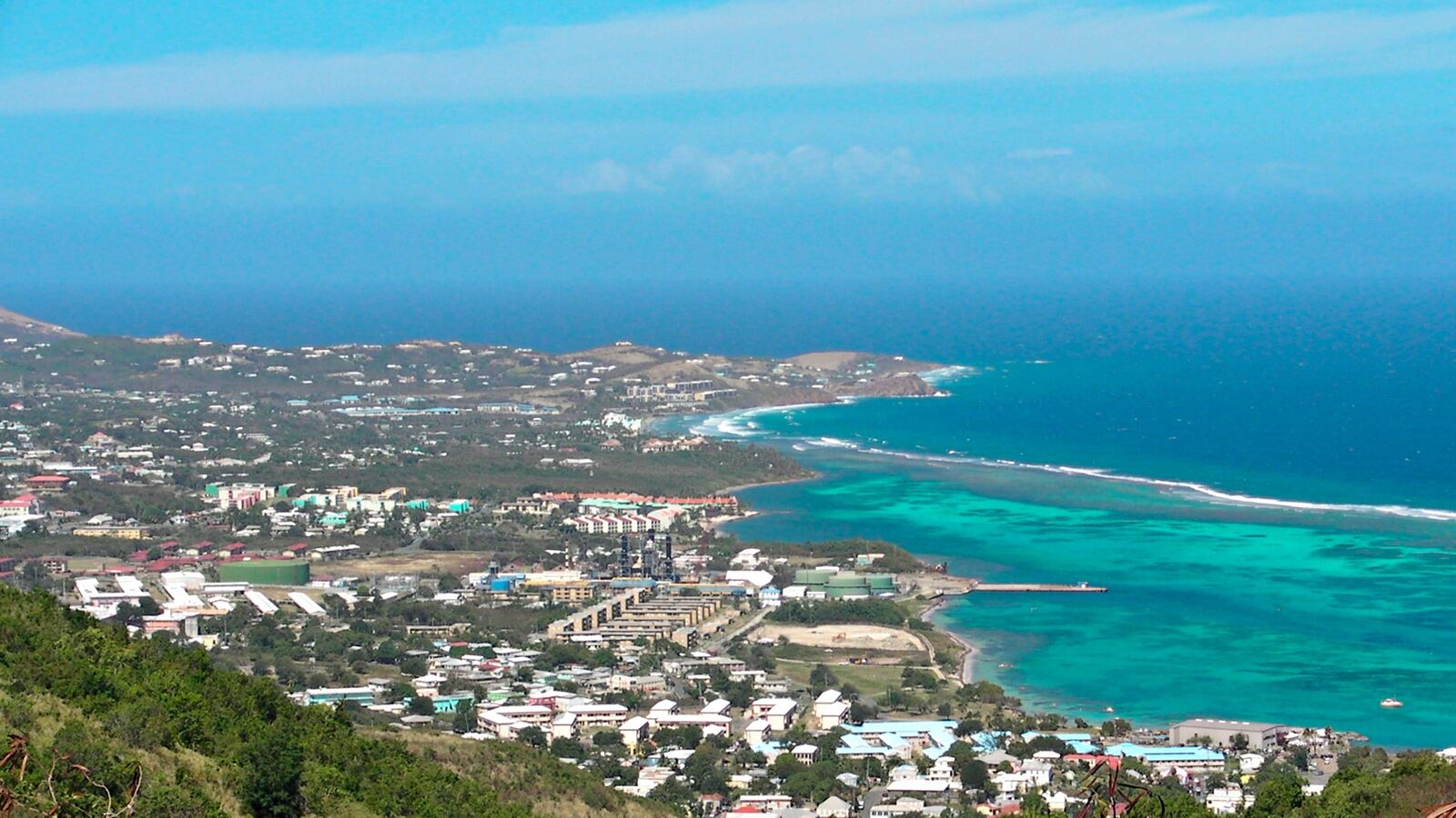 cheats/2016/04/18/virgin-islands-gop-meeting-at-gun-range-turns-violent/160418-st-croix-gop-cheat_jsjock