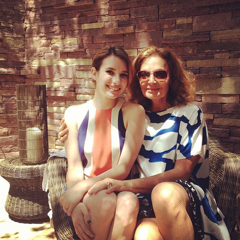 galleries/2013/05/04/rachel-zoe-cara-delevingne-more-fashion-instagrams-photos/3_Emma_Roberts_and_DVF_tjza8e