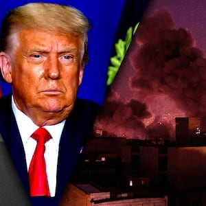 Donald Trump, Thomas Massie, Iran