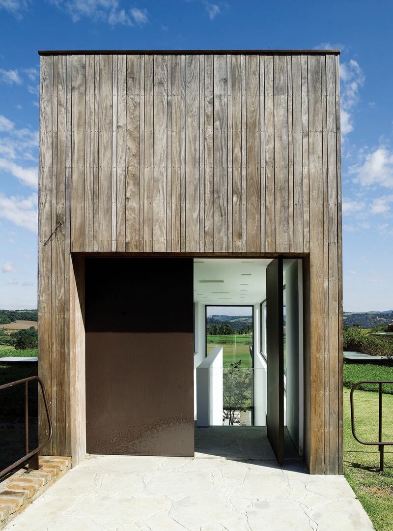 galleries/2014/06/06/omg-i-want-this-house-quinta-da-baroneza-brazil/140721-omg-casa-gal05_fjibhw