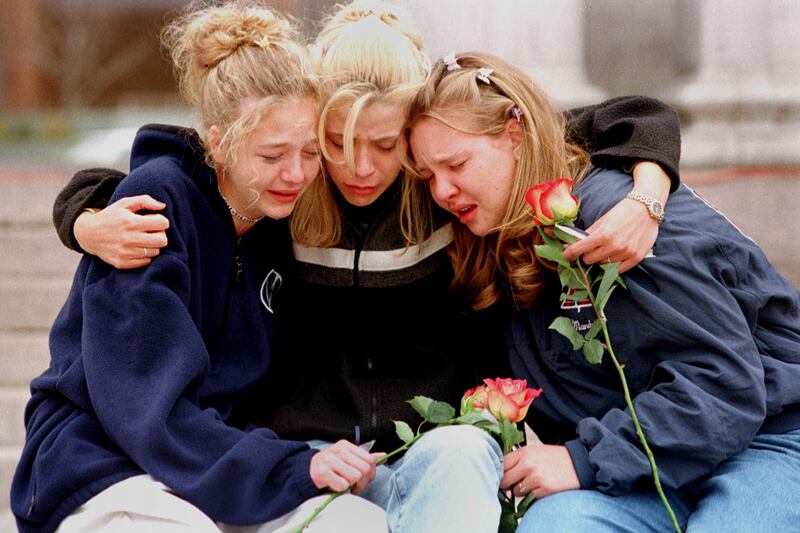 galleries/2012/02/28/worst-school-shootings-chardon-virginia-tech-colombine-and-more/worst-school-shootings-columbine_tdar8o