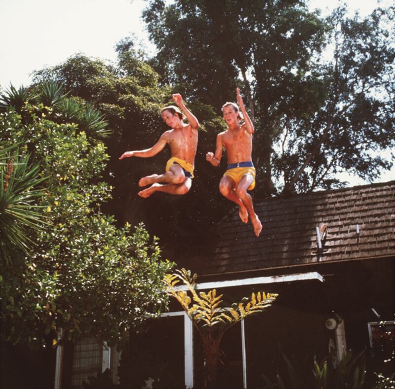 galleries/2012/07/08/backyard-oasis-the-swimming-pool-in-california-photography/backyard-oasis-pools-mel-roberts_pgcijd