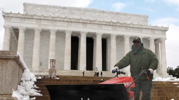 cheats/2011/01/28/dc-residents-furious-about-snow-storm/dc-snow_gmwg78