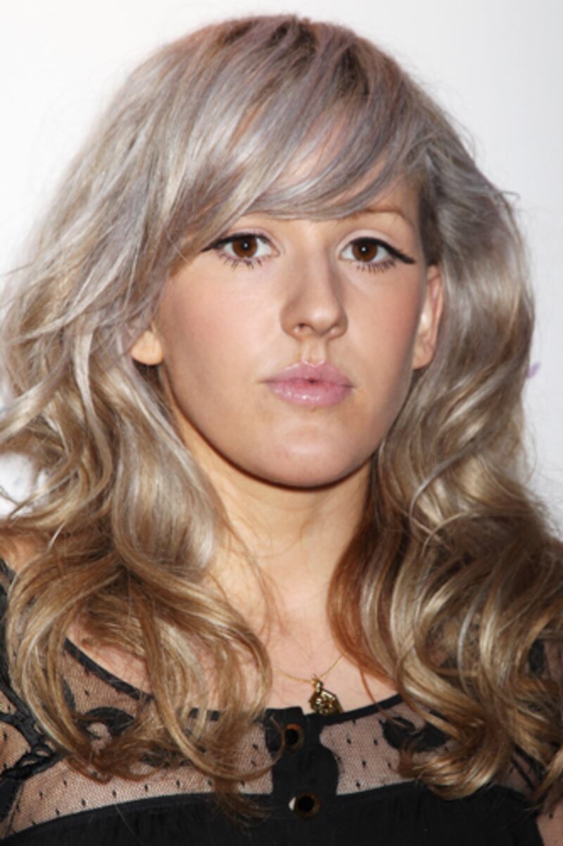 galleries/2012/01/28/kelly-osbourne-kate-moss-other-young-celebrities-who-go-gray-photos/ellie-goulding-gray-hair-celebrities_il7f2d