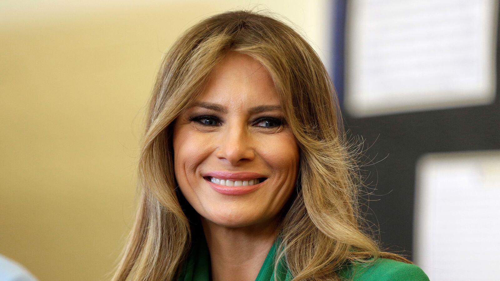 cheats/2017/04/12/melania-accepts-daily-mail-damages-apology-in-libel-case/170412-melania-trump_pzhmbf