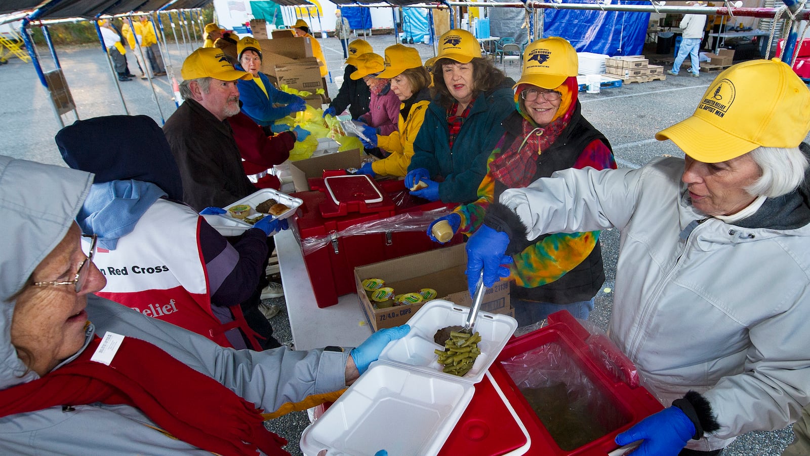 articles/2012/11/28/shame-on-the-red-cross-how-they-ve-failed-on-sandy-relief/red-cross-fail-manning-tease_frkrr2