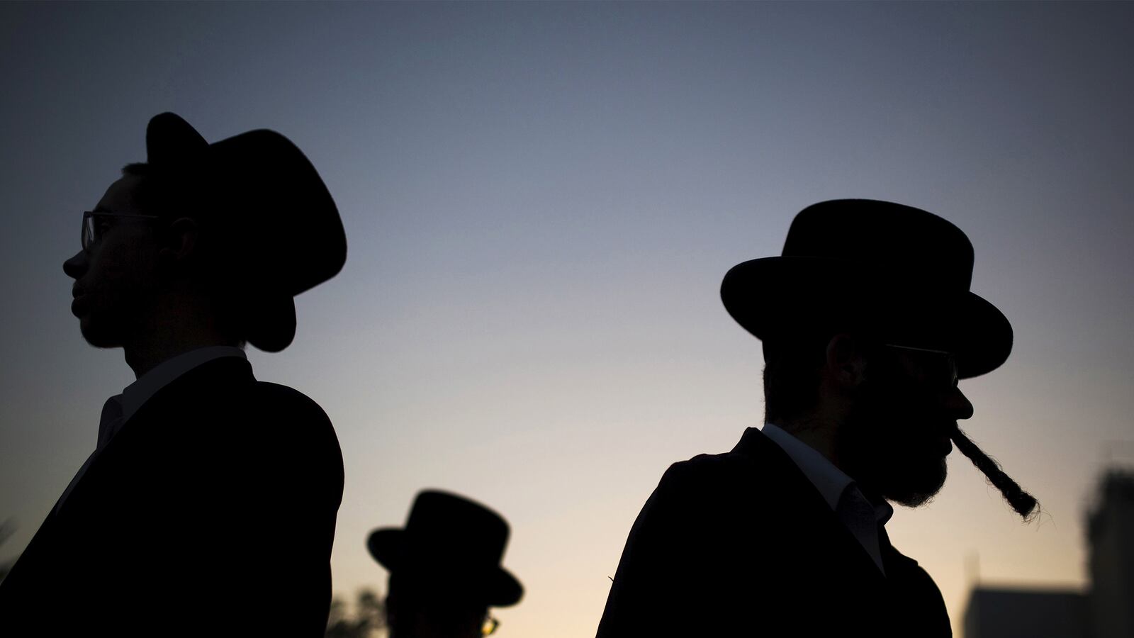 articles/2015/06/23/american-jews-reject-israeli-rabbinate/150621-goldman-israel-tease_gxsapv