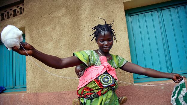 galleries/2009/11/04/empowering-teen-girls-across-the-globe/rania-adolescents---1_d2qtay