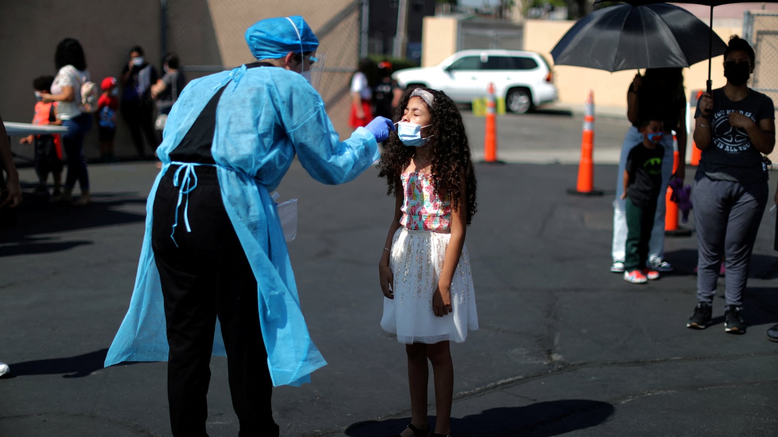 2022-01-12T000000Z_137643256_RC2MXR94MU5C_RTRMADP_3_HEALTH-CORONAVIRUS-USA-SCHOOLS_jwtjwf