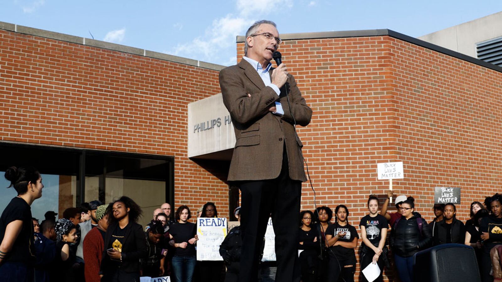 articles/2016/01/16/coddled-infants-claim-college-victory/160115-soave-tom-rochon-tease_bdvflv