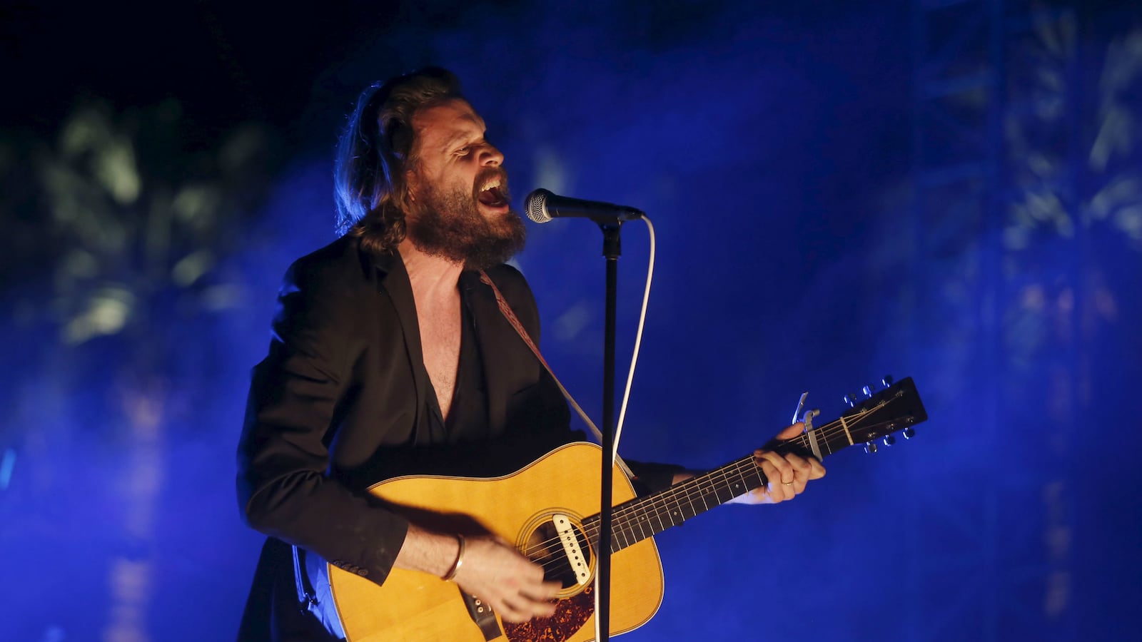 cheats/2016/04/20/father-john-misty-to-donate-nc-proceeds/160421-father-john-misty-nc-show-donations-cheat_th9ipn