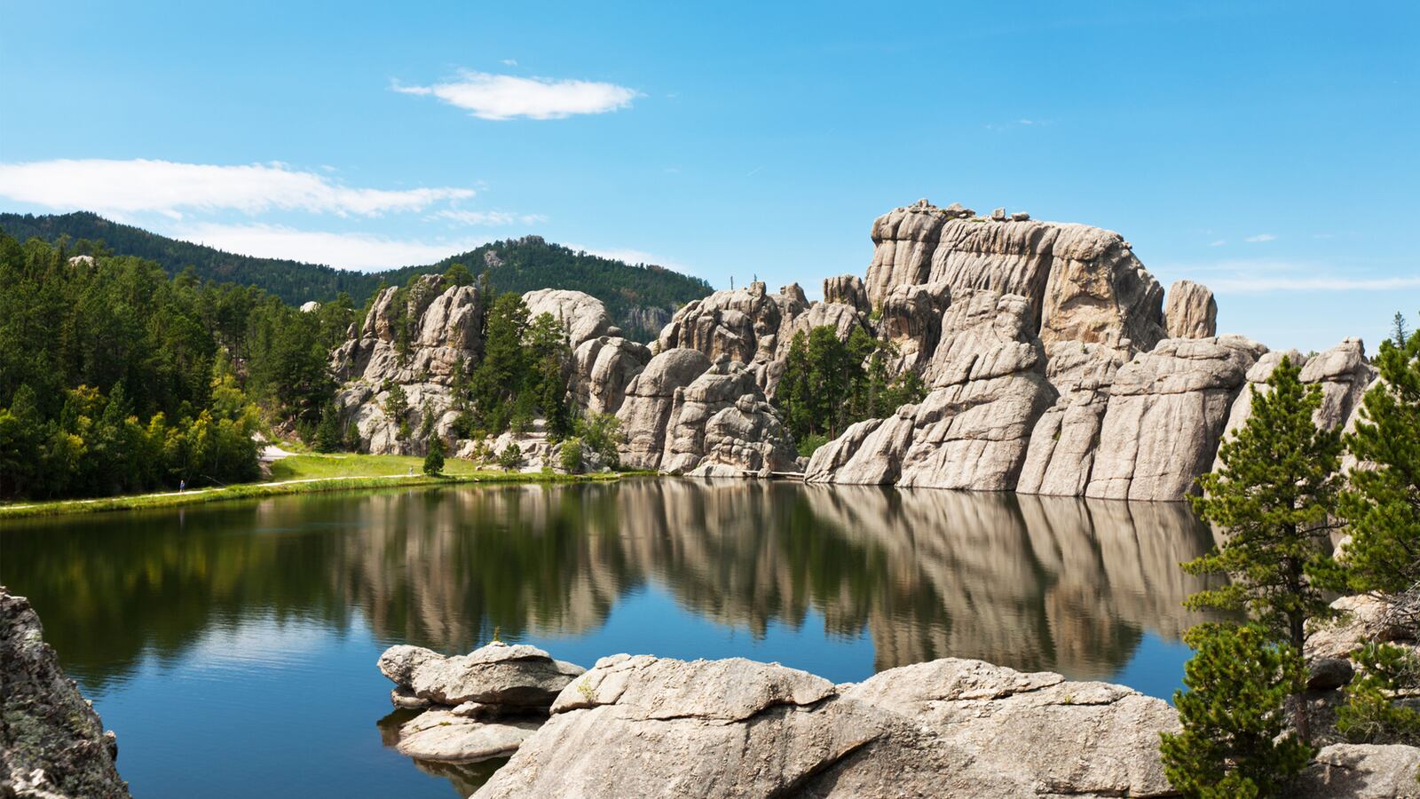 200912-Brooklyn-SouthDakota-Rail-Trail-State-tease_rurkqy