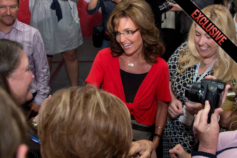 articles/2013/08/02/sarah-palin-s-donors-don-t-care-where-money-s-going/130802-palin-pac-avlon-tease_iym9bw
