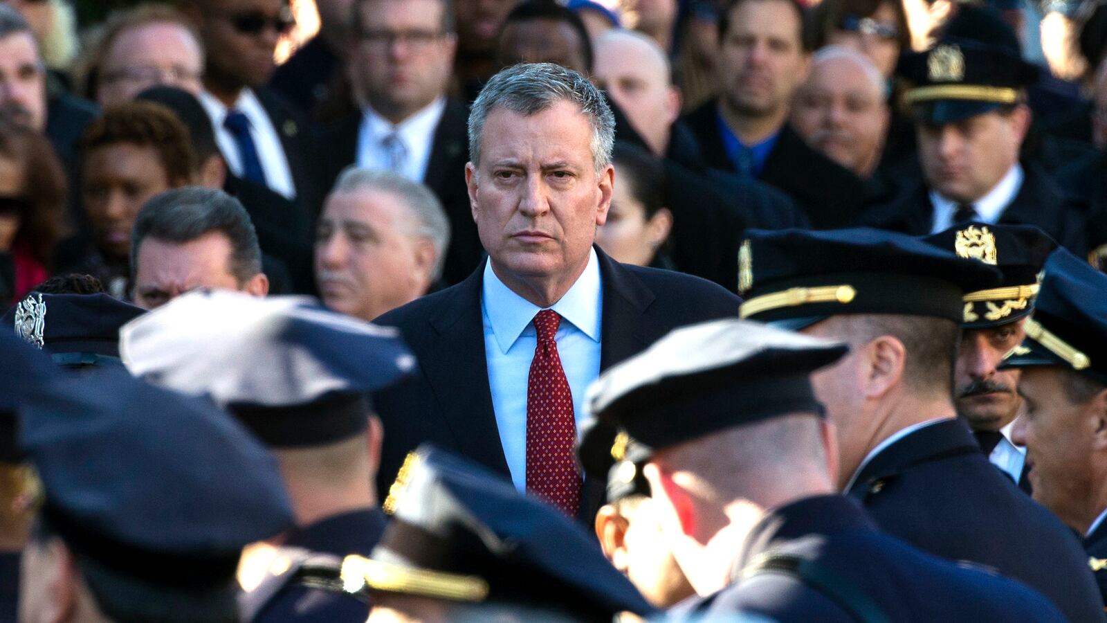 cheats/2014/12/29/de-blasio-to-new-nypd-class-we-need-you/141229-deblasio-cheat_ee52z1