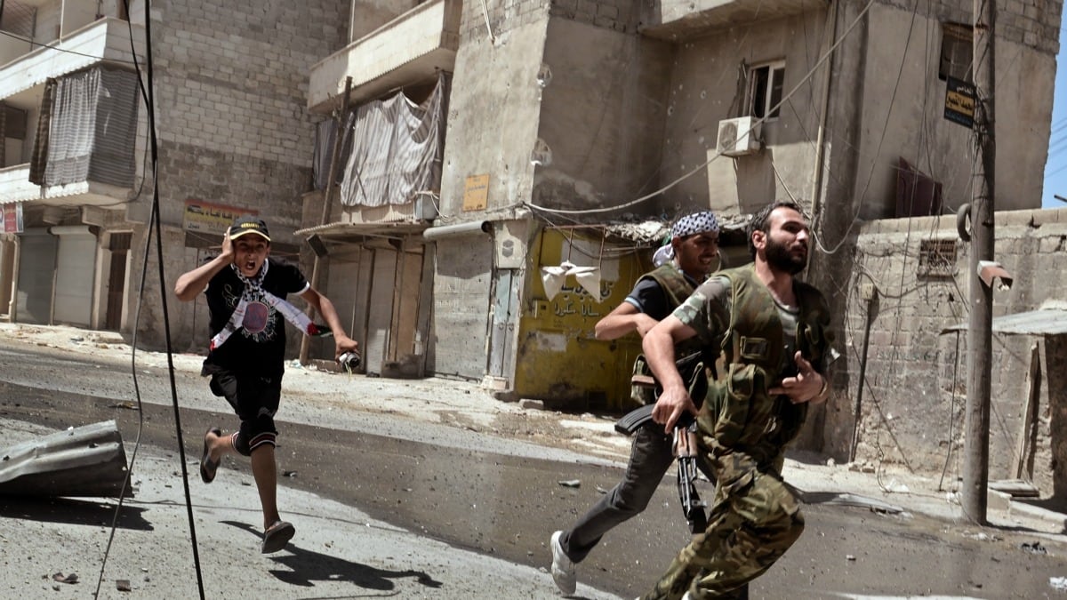 cheats/2012/08/25/assad-s-forces-accused-of-massacre/syria-massacre-cheat_ya9m9s